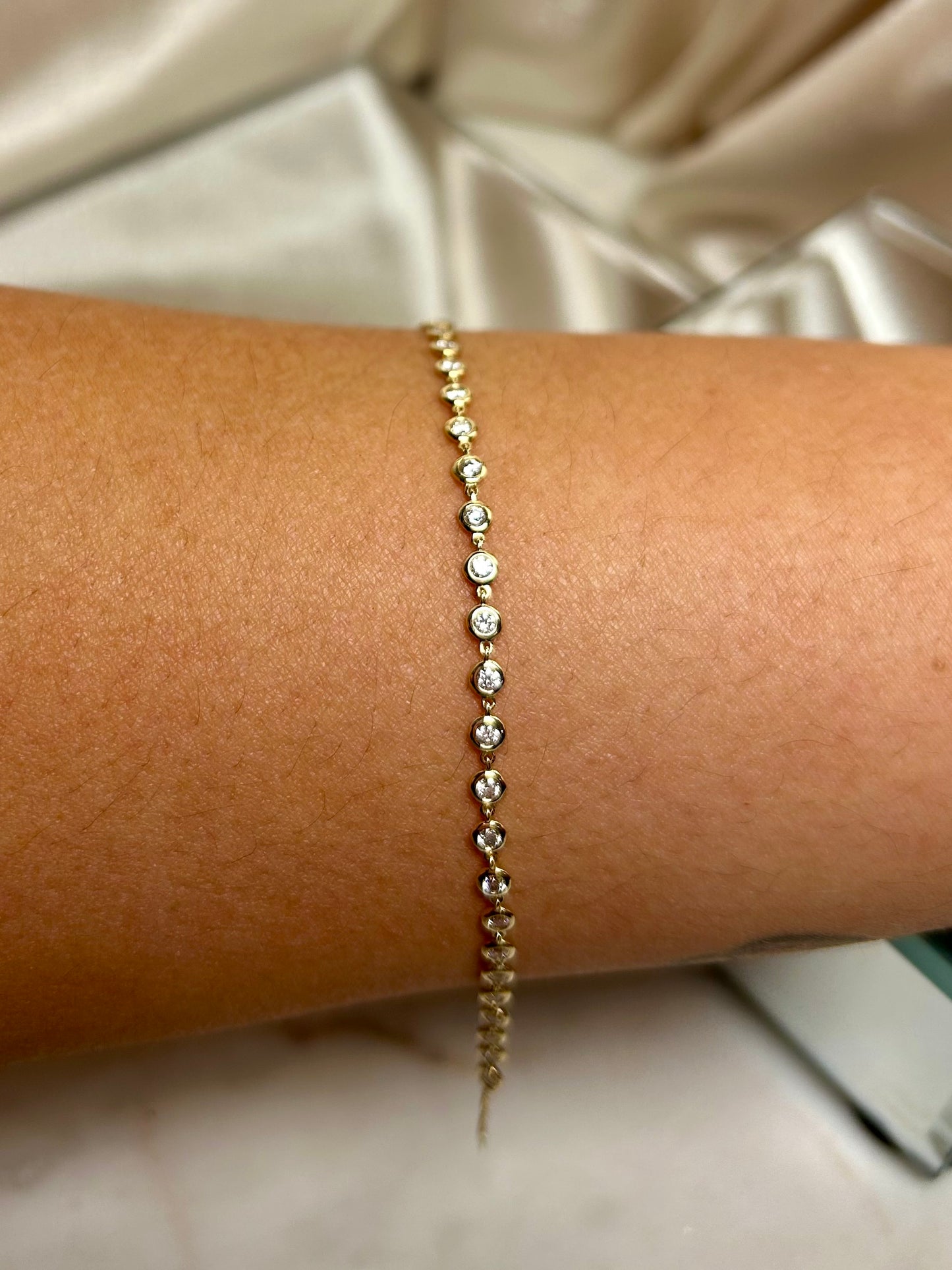 Diamond by the Yard Bracelet set in 14k Yellow Gold | Size 7in